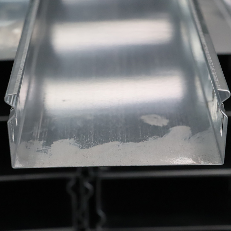 Kendinden Kilitlenen Kablo Kanalı