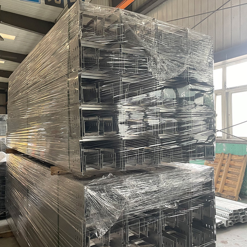 Galvanizli Kanallı Kablo Kanalı