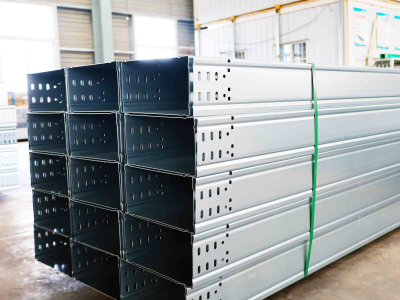 Çelik oluk köprüsü