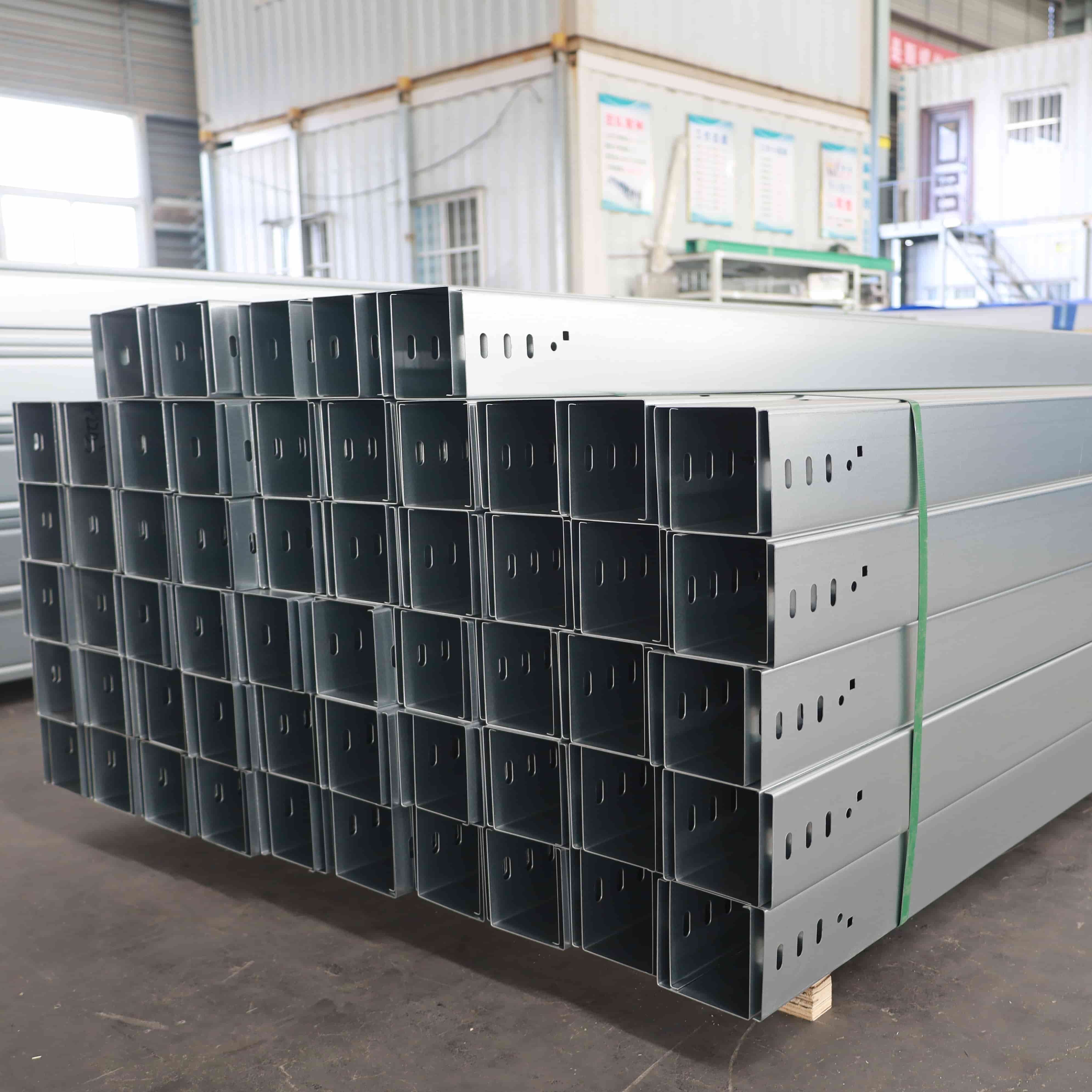 Çelik yalak köprü