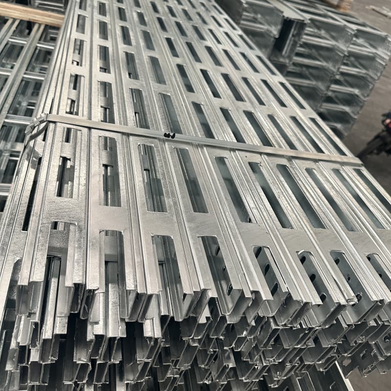 Topraklama kablo tepsisi