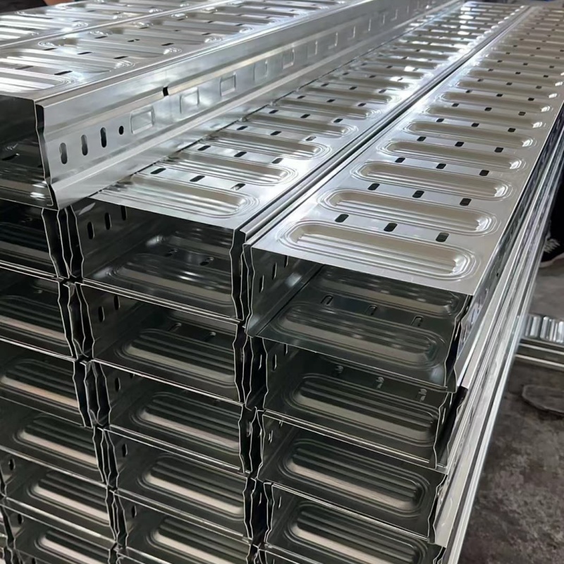 Oluklu köprü çerçevesi