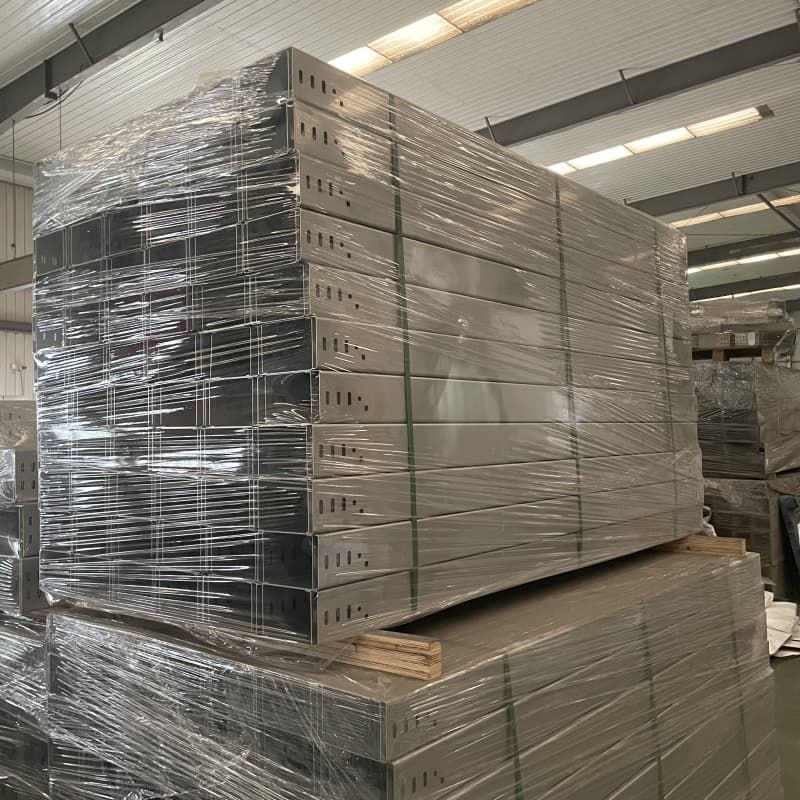 Çelik köprü çerçevesi