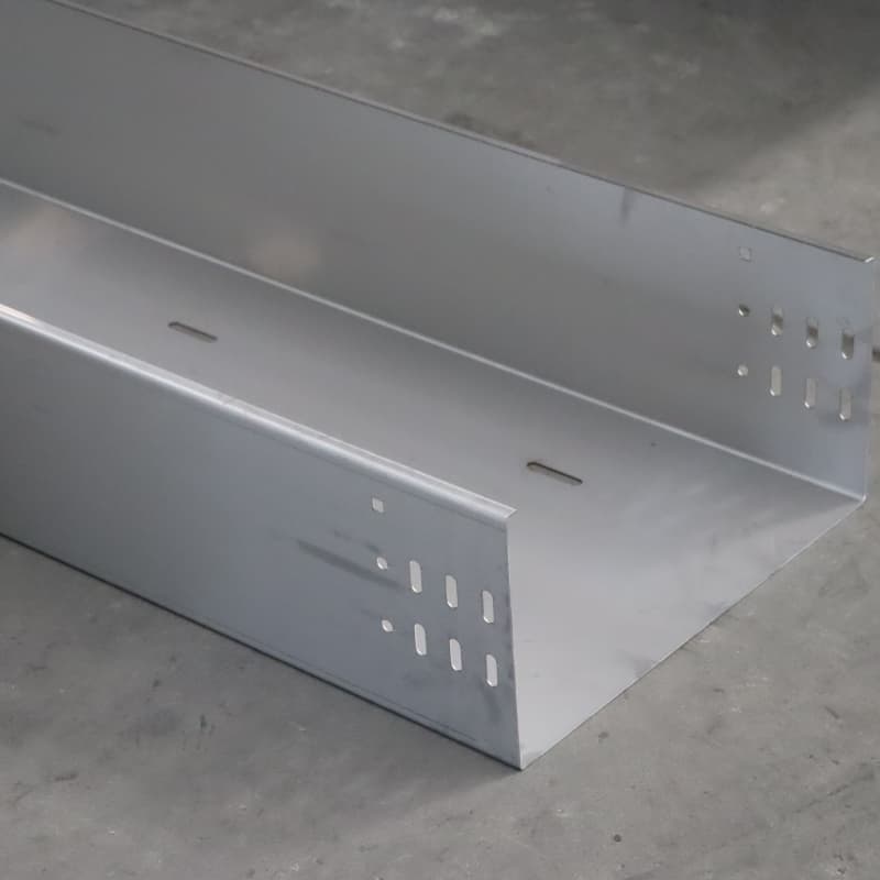 Kanallı kablo tepsisi