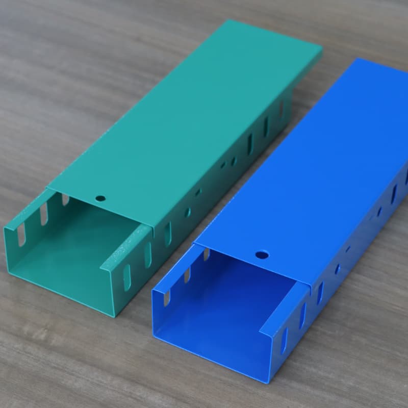 Yanmaz kablo tepsisi