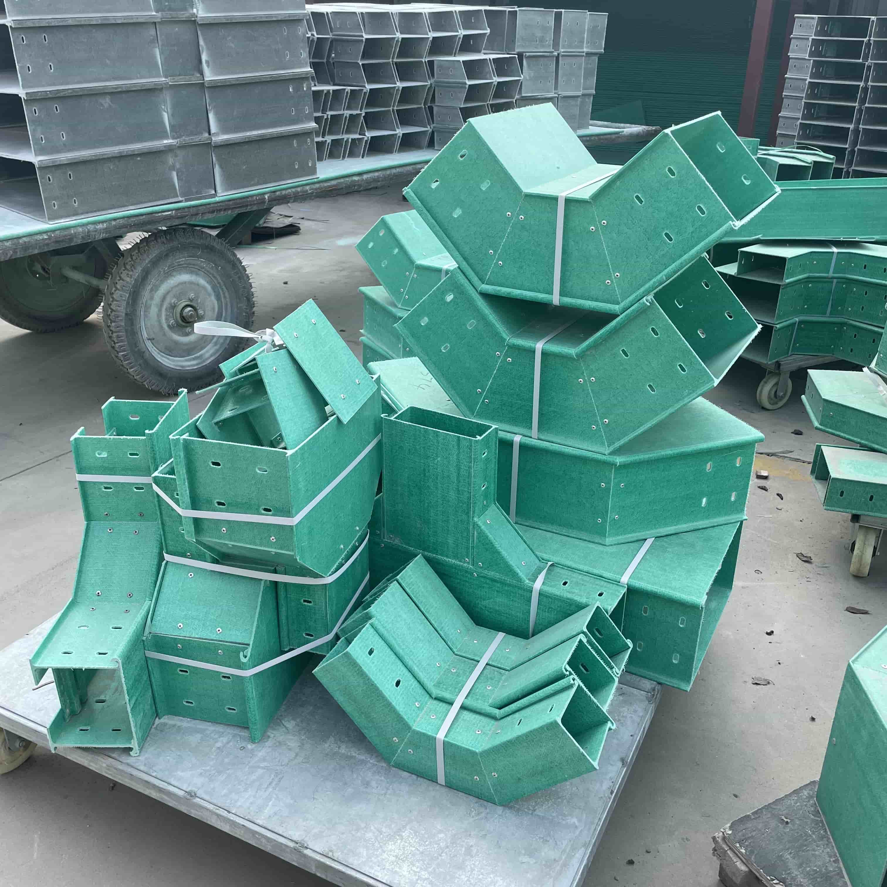 Fiberglas kablo kanalı